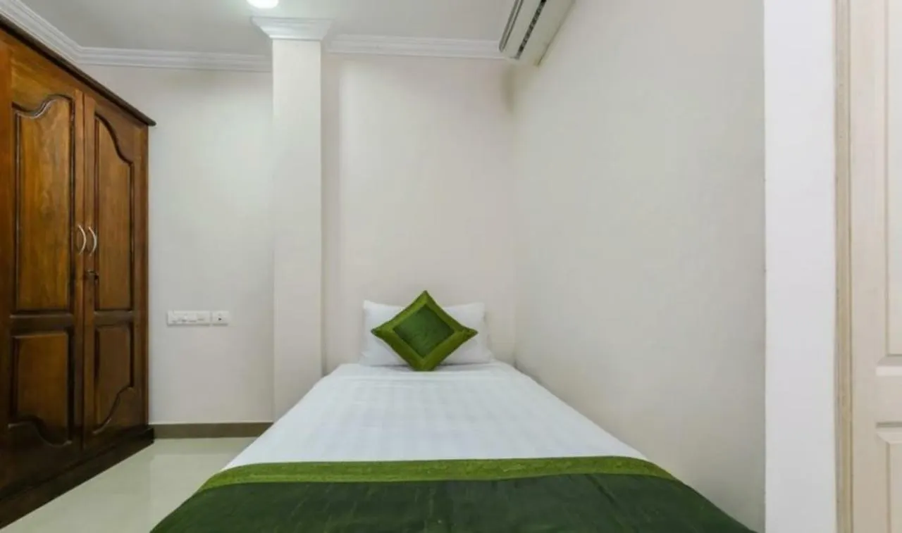 酒店 Stayzone-Royal Inn 特里凡得琅